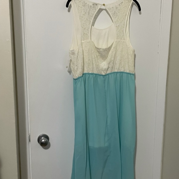 Kismet “Provence” tulip hem keyhole back dress XL - Picture 2 of 3